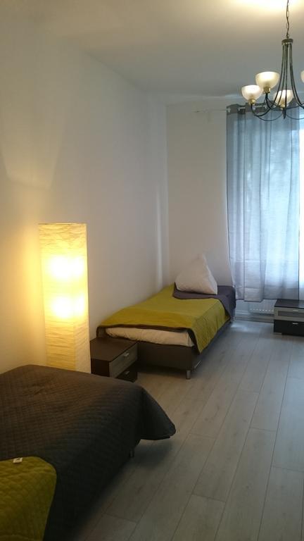 Avi Goodhouse Apartment Dusseldorf