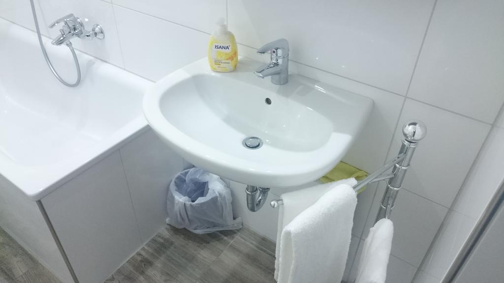 Apartment Avi Goodhouse